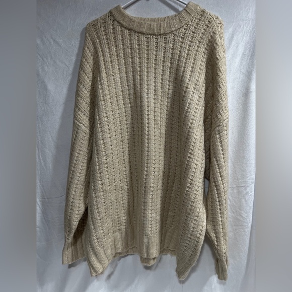 American Eagle Outfitters Sweaters - American Eagle Outfitters Cable Knit Sweater in Cream Women’s xlarge cozy
